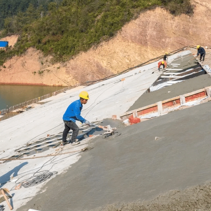 内蒙古水工老旧混凝土薄层修复修补用什么材料？使用薄层